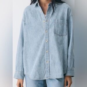 Aritzia Denim Forum Comfy Women's Button Down Shirt